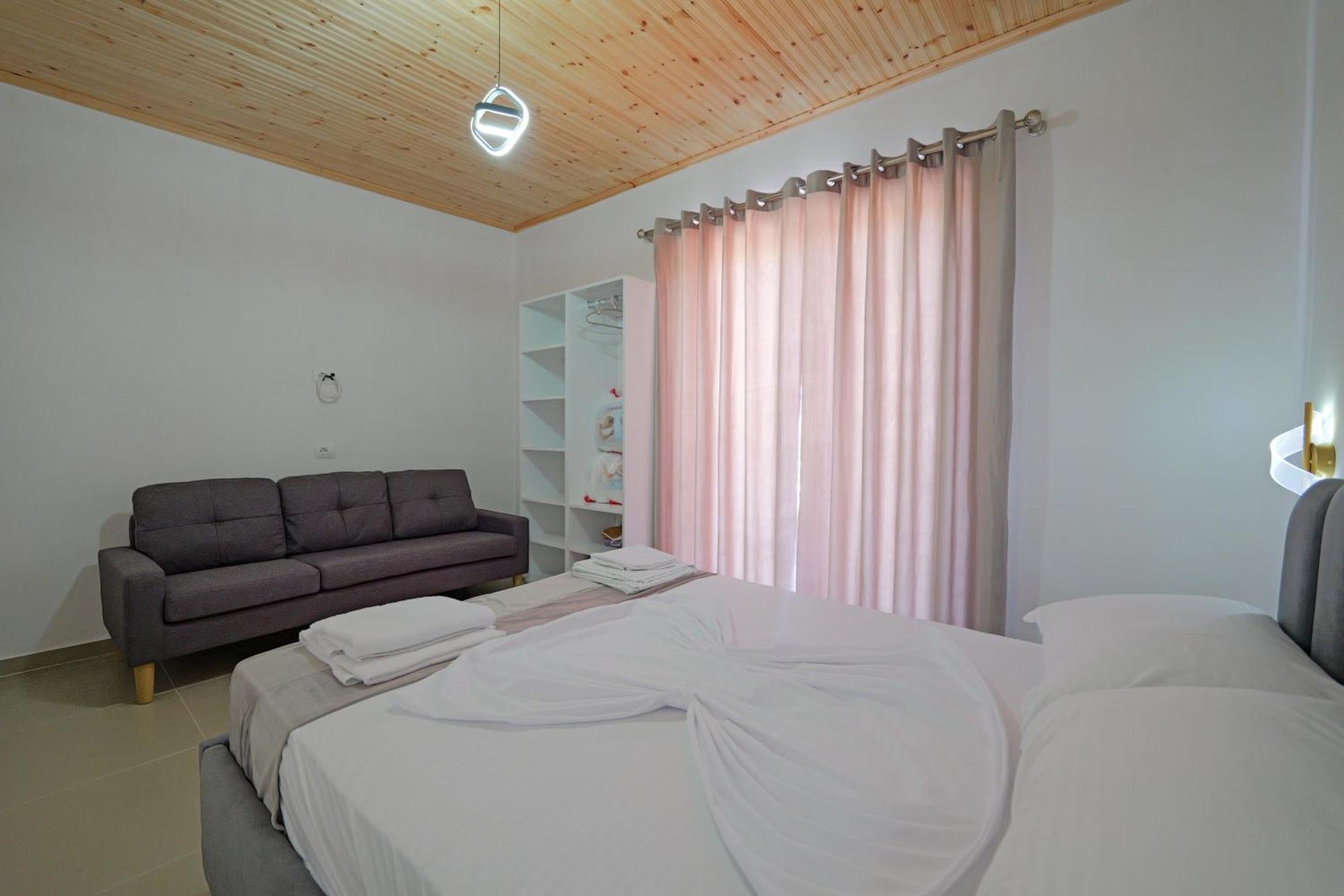Lago Calmo Villa Ksamil Bagian luar foto