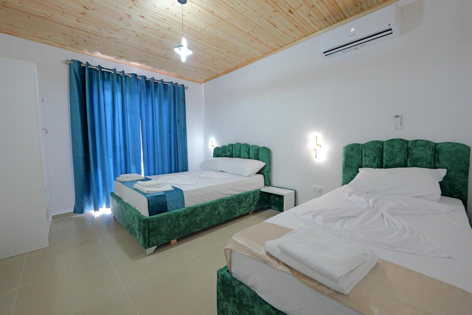 Lago Calmo Villa Ksamil Bagian luar foto